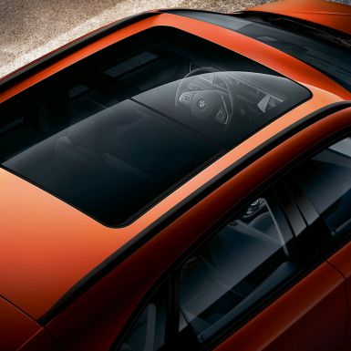 Panorama glass roof BMW 2 Series Active Tourer Panorama glass roof BMW 2 Series Active Tourer F45 Sunset Orange metallic bird’s-eye view