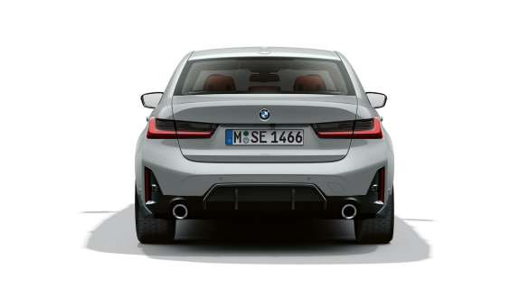 BMW 3 Series Sedan LCI G20 rear view standing BMW 3 Series Sedan LCI G20 Brooklyn Grey rear view standing
