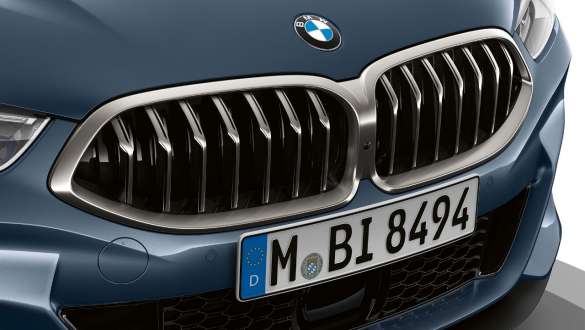 Nierenstäbe und Einsatz Air Breather. BMW 8 Series Coupé, focus front, kidney grille slats and Air Breather.