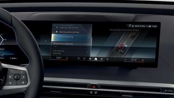 Driving Assistant Professional BMW iX M60 i20 2022 electric SUV electric car  BMW iX M60 i20 2022 electric SUV electric car Driving Assistant Professional BMW Curved Display