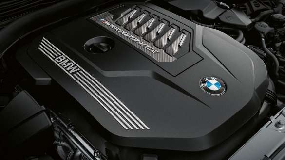 BMW M TwinPower Turbo inline 6-cylinder petrol engine BMW M240i xDrive Coupé G42 2021 BMW M240i xDrive Coupé G42 2021 BMW M TwinPower Turbo inline 6-cylinder petrol engine close-up