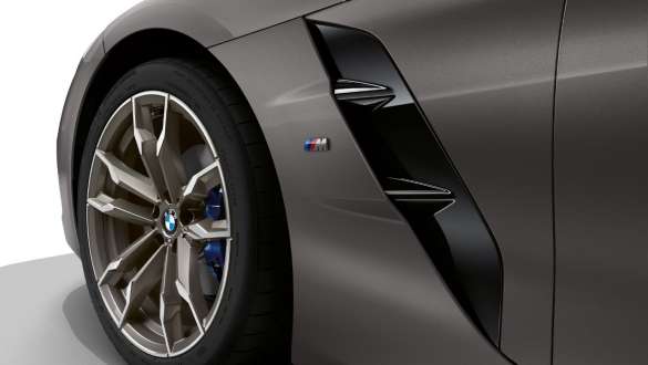 Air Breather BMW Z4 M40i G29 Air Breather BMW Z4 M40i G29 2019 BMW Individual Frozen Grey metallic close-up