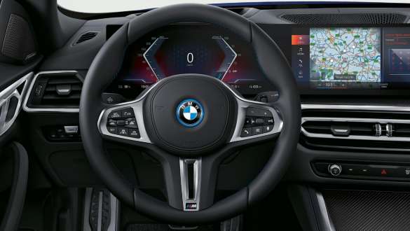 M Leather steering wheel BMW i4 M50 G26 2021 interior cockpit