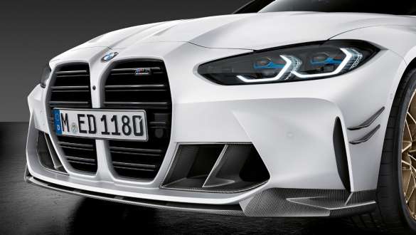M Performance front splitter, carbon fibre M Performance front splitter, carbon fibre close-up