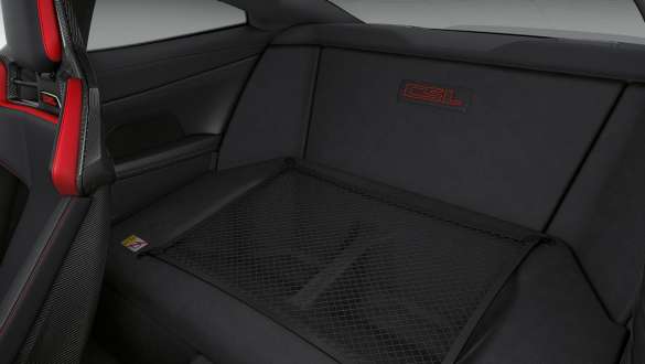 Rear passenger area BMW M4 CSL G82 BMW M4 CSL G82 Interior two-seater with weight-reduced and sporty passenger area