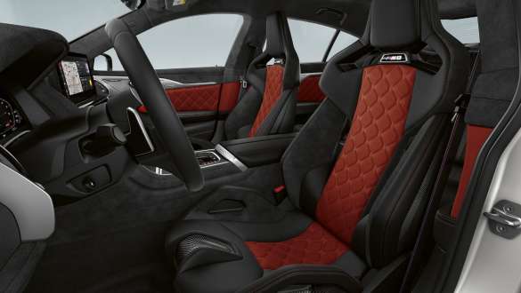 M Carbon bucket seats BMW M8 Competition Gran Coupé F93 LCI Facelift 2022 BMW M8 Competition Gran Coupé F93 LCI Facelift 2022 BMW Individual Frozen Brilliant White metallic M Carbon bucket seats interior