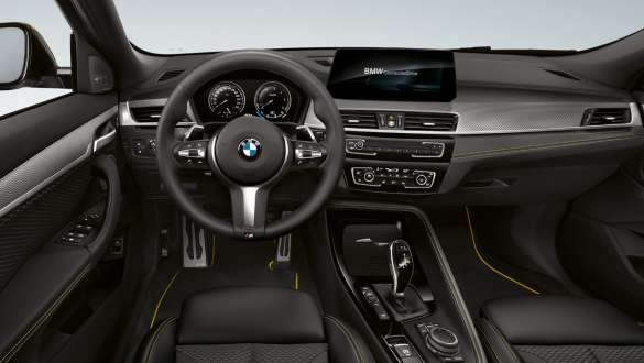 Cockpit BMW X2 F39 Cockpit Active cruise control with Stop&Go function BMW X2 2020 F39 interior