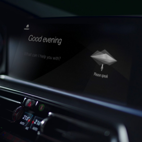 Intelligent Personal Assistant Intelligent Personal Assistant: Close-up of iDrive Displays