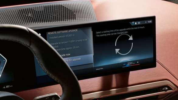 BMW ConnectedDrive Upgrades BMW ConnectedDrive Upgrades Interior close up Curved Display