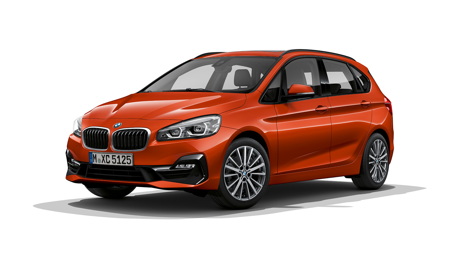 Three-quarter front view BMW 2 Series Active Tourer Model Sport Line BMW 2 Series Active Tourer Model Sport Line 220i F45 Sunset Orange metallic three-quarter front view