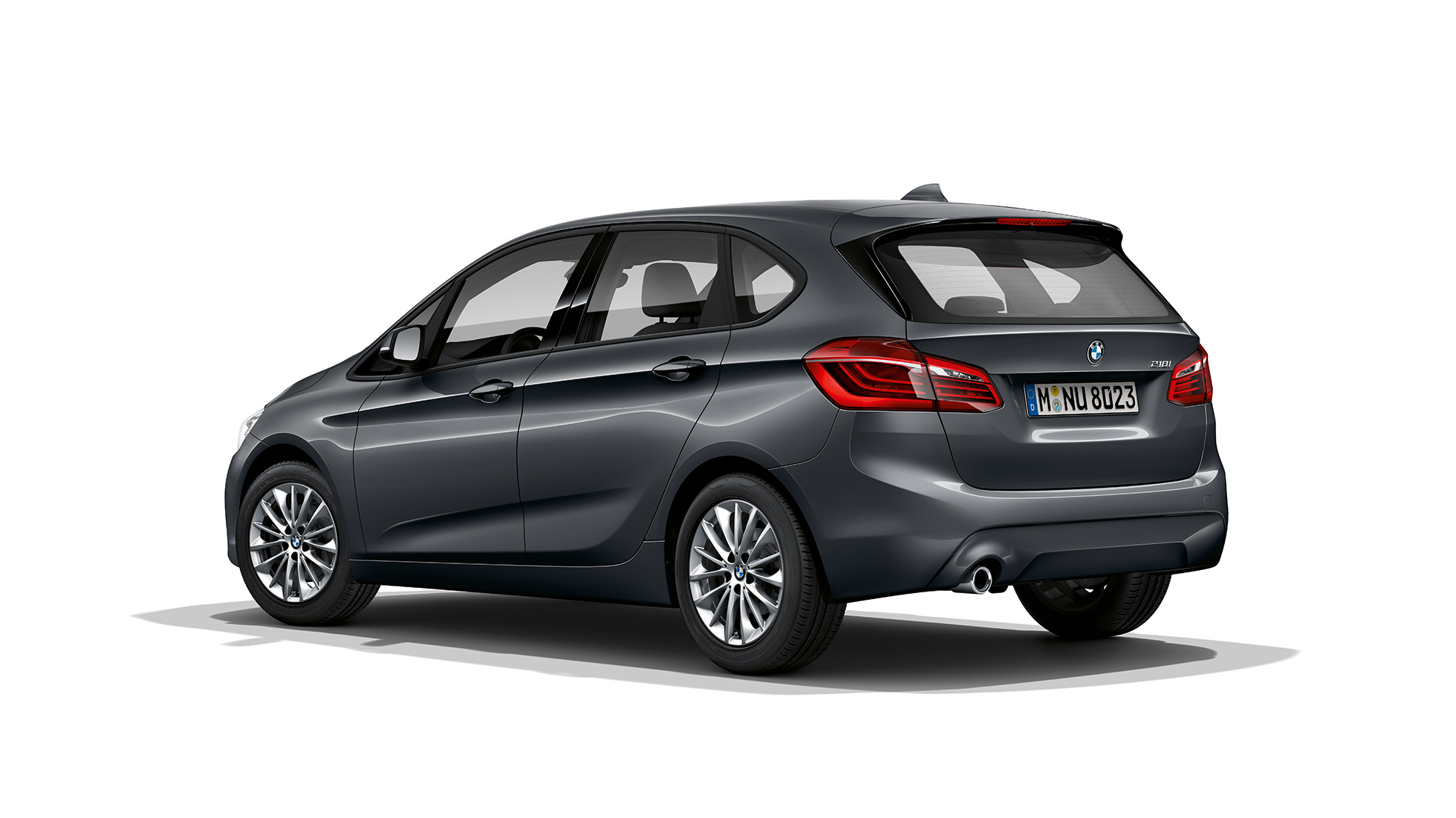 Three-quarter rear view BMW 2 Series Active Tourer Model Advantage BMW 2 Series Active Tourer 218i F45 Mineral Grey metallic three-quarter rear view