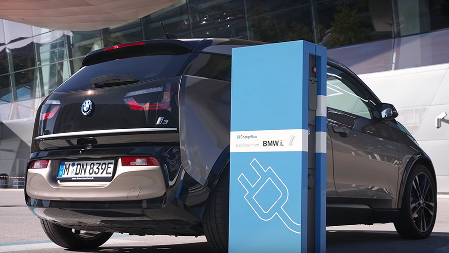 Plug-in hybrid BMW X3 xDrive30e G01 public charging 2021 Plug-in hybrid BMW X3 xDrive30e G01 public charging 2021