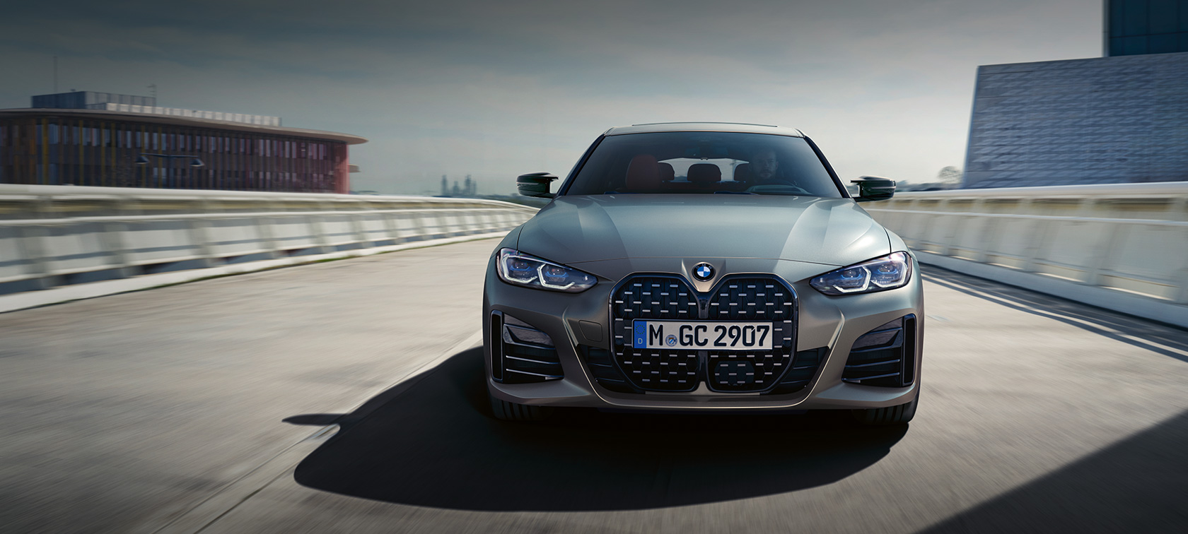 Front view BMW M440i xDrive Gran Coupé G26 2021 BMW M440i xDrive Gran Coupé G26 2021 BMW Individual Frozen Pure Grey metallic front view