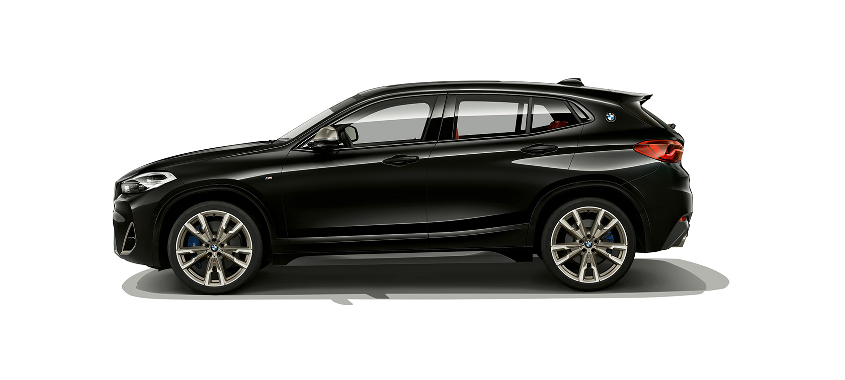 Side view BMW X2 F39 Side view BMW X2 2018 F39 Sapphire Black metallic