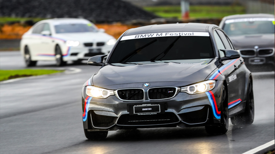 BMW DRIVING EXPERIENCE. BMW DRIVING EXPERIENCE.